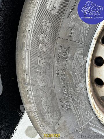 Trailer πλατφόρμας Kögel 