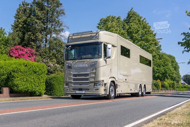 Transport de chevaux Scania S500  New Scania S500 STX! 6 horses plus living...