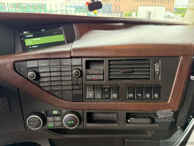 Ladepritsche Volvo FH 750 8x2 + PALFINGER PK92002 SH E (6x - 20m) ...