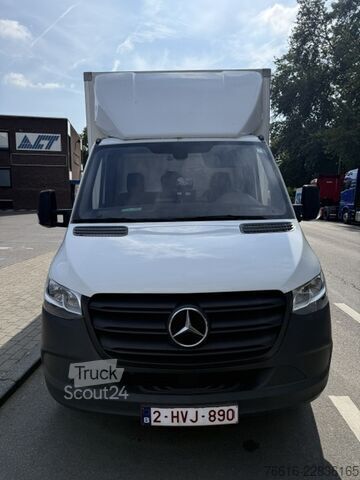 Kastenwagen mit Kofferaufbau Mercedes-Benz Sprinter 317