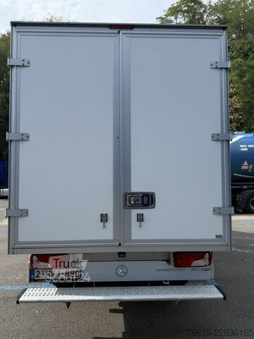 Kastenwagen mit Kofferaufbau Mercedes-Benz Sprinter 317