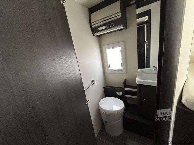 Caravan/camper Roller Team Kronos 284M del 2025 | Automatico | Posti letto: 5