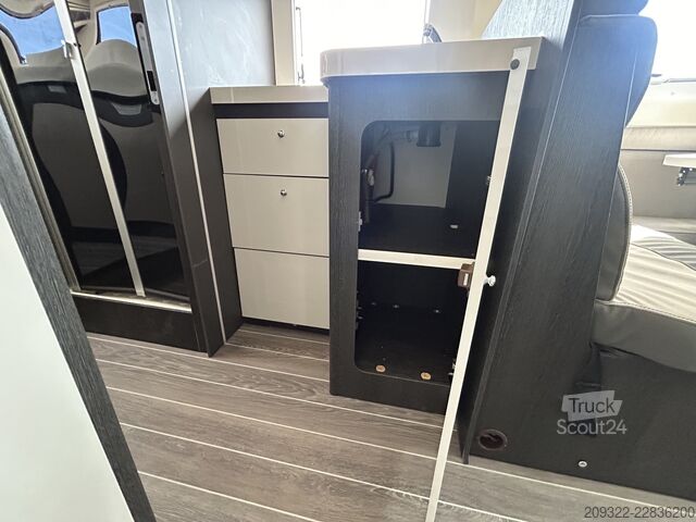 Caravan/camper Roller Team Kronos 284M del 2025 | Automatico | Posti letto: 5