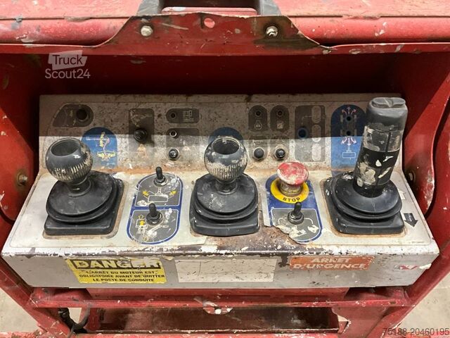 Kloubová teleskopická pracovní plošina Manitou 160 ATJ