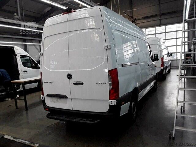 Kastenwagen hoch Mercedes-Benz Sprinter 317 CDI Hochdach L2H2 Im Zulauf