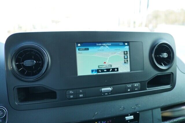 Dodávka s vysokou střechou Mercedes-Benz Sprinter 317 CDI Hochdach L2H2 Klimaanlage