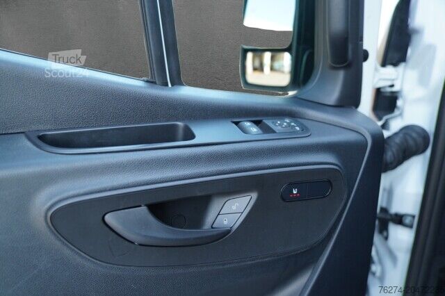 Dodávka s vysokou střechou Mercedes-Benz Sprinter 317 CDI Hochdach L2H2 Klimaanlage