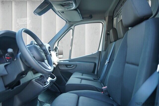 Dodávka s vysokou střechou Mercedes-Benz Sprinter 317 CDI Hochdach L2H2 Klimaanlage