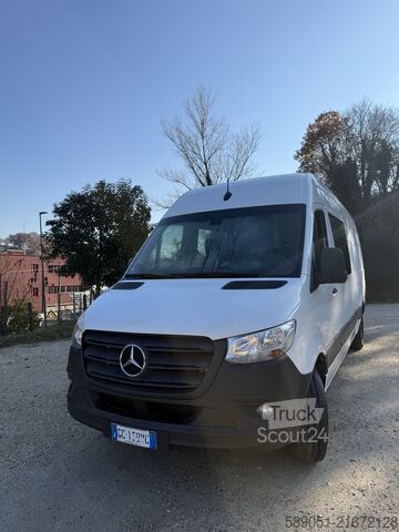 Furgon mixt 6 locuri Mercedes-Benz Sprinter 319 6 posti long