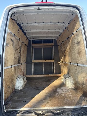 Furgon mixt 6 locuri Mercedes-Benz Sprinter 319 6 posti long