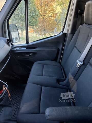 Furgon mixt 6 locuri Mercedes-Benz Sprinter 319 6 posti long