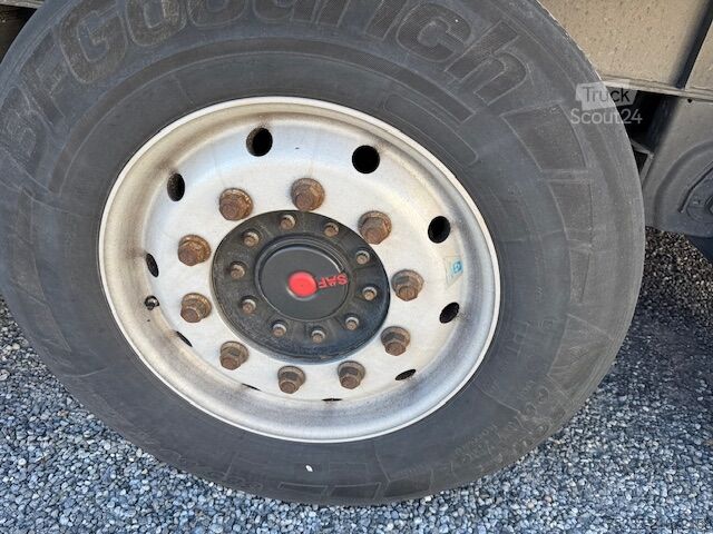 Koeloplegger Merker 3 achs Carrier Maxima 1300 Portal 2,9m