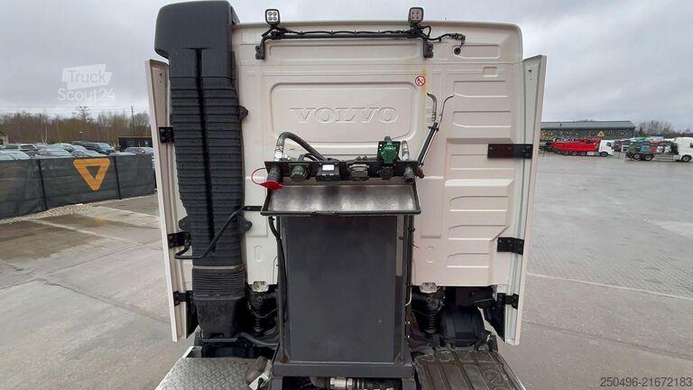 Chassis cabine Volvo FH 460 6x4 CNG / HYDRAULICS / RETARDER / TANDEM...