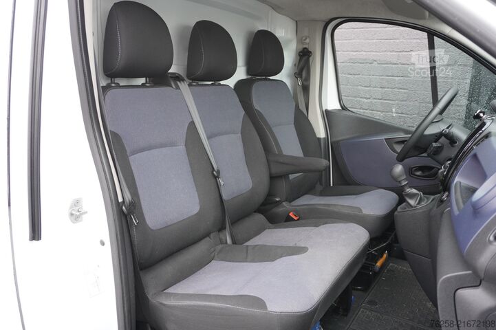 Delivery van Opel Vivaro 1.6 CDTI EURO 6 - Airco - Navi - Cruise ...