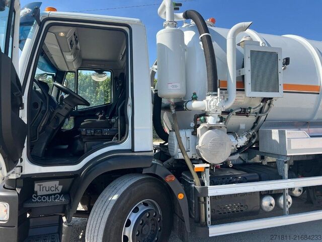 Kanca kasalı yük kamyonu (roll-off) IVECO IVECO EUROCARGO 180E28 CON CISTERNA SPURGO