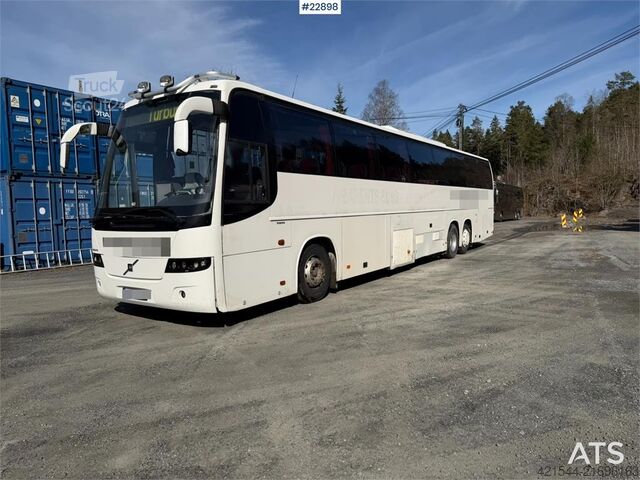 Volvo 9700H, jossa on 47+1+1 istumapaikkaa Volvo 9700H with seating for 47+1+1
