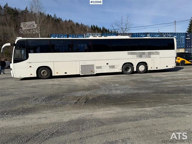 Volvo 9700H, jossa on 47+1+1 istumapaikkaa Volvo 9700H with seating for 47+1+1
