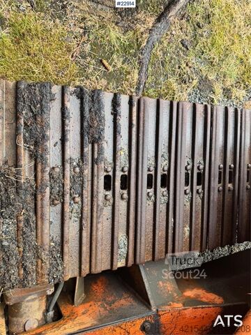 Raupenbagger Schaeff HR26 crawler excavator with 2 buckets.