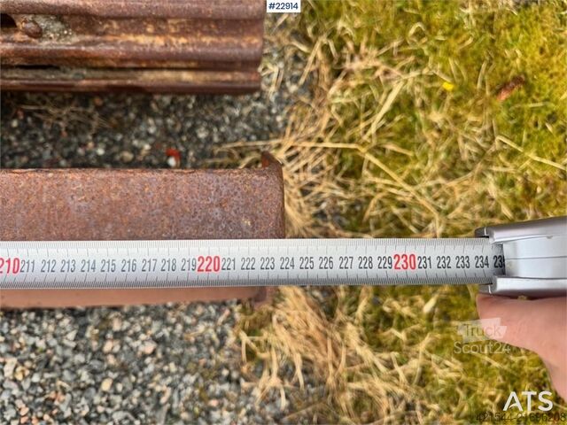 Raupenbagger Schaeff HR26 crawler excavator with 2 buckets.