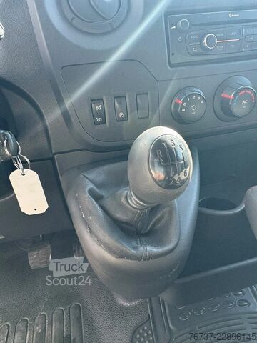 Ambulancia Renault Master **EURO 5-BELGIAN ORIGINE-AIRCO**