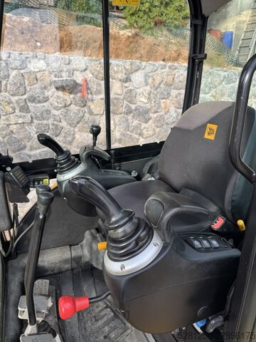 Mini-excavator JCB 8025 ZTS