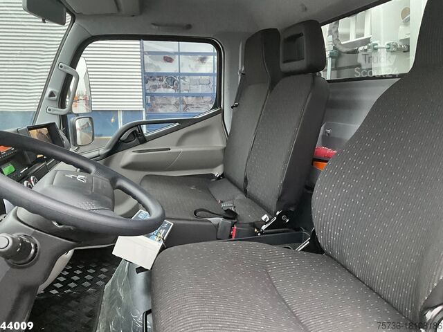 Çöp toplama aracı Mitsubishi Canter 9C18 Zoeller 7m³