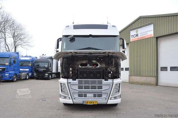 Padrão-SZM Volvo FH 460 4x2 2018 iParkCool Tacho V2