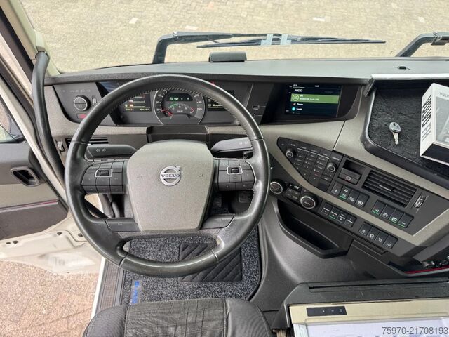 Padrão-SZM Volvo FH 460 4x2 2018 iParkCool Tacho V2