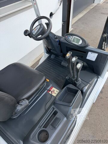 Forklift STILL RX70-25T