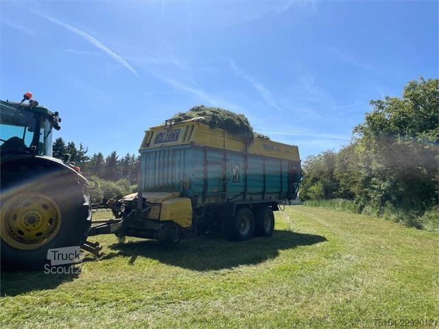 Sammelwagen Mengele Roto Bull 6000/2
