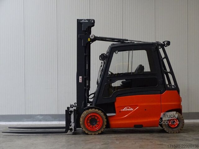 Viljuškar sa prednjim utovarivačem Linde E50HL-01 - TRIPLEX