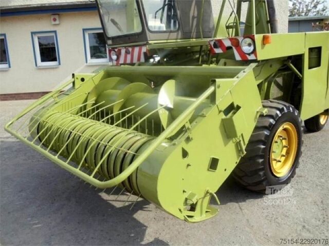 Picadora de forraje Fortschritt E 281+Maisschneidwerk