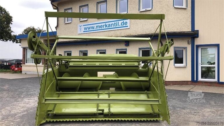 Picadora de forraje Fortschritt E 281+Maisschneidwerk