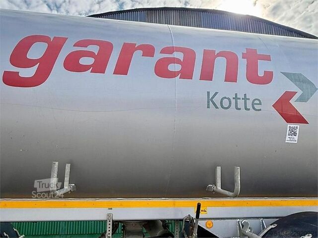 Tanque de lodo Kotte Garant TAV 28 mit Jurop-Pumpe