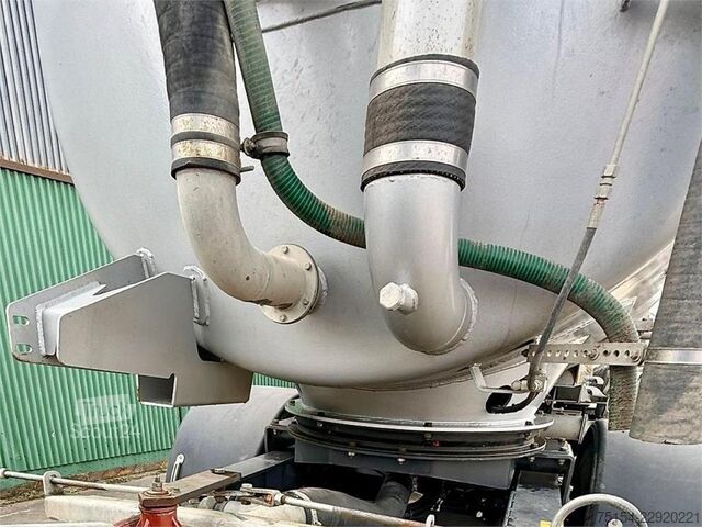 Tanque de lodo Kotte Garant TAV 28 mit Jurop-Pumpe