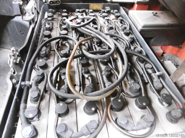 Ανυψωτικό περονοφόρο με εμπρόσθιο φορτηγό LINDE E 16 C-02 / 386