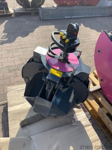 Специализиран камион  POLIPO NUOVO A 4 PALE CON ROTORE