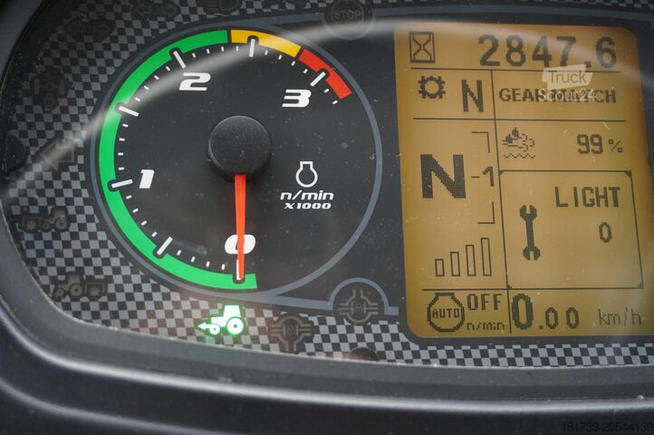 Kmetijski traktor Case IH Luxxum 100 Agricultural tractor / 2800 M