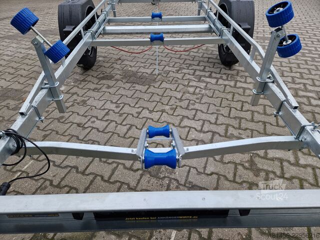 Csónakutánfutó trailershop Bootanhänger direkt 1300kg GN231  Neptun
