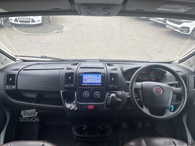 Daļēji integrēta motorhome Fiat Ducato Carasuite 650 MF Teilintegriert | Voll ausgestattet