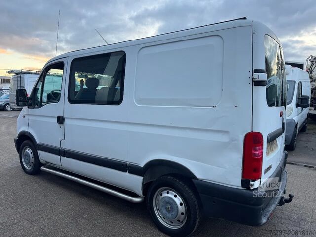 Dodávka s dvojitou kabinou Renault Master **DUB CAB-DCI120**
