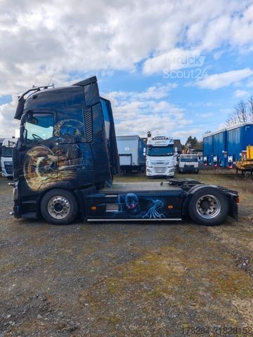 Tracteur routier standard RENAULT T520 High Edition Show Truck Vollausstatt.