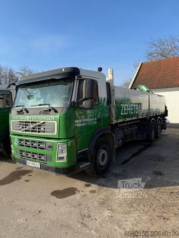 Φορτηγό με επίπεδη πλατφόρμα (ανοικτό) Volvo FM400 LKW mit Kran