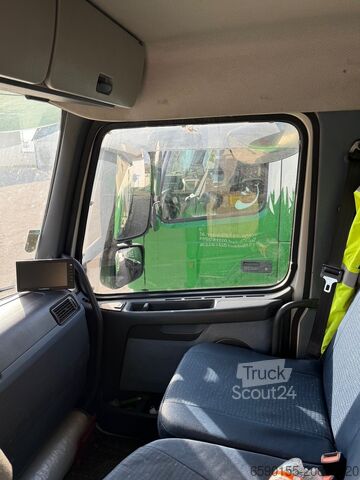 Φορτηγό με επίπεδη πλατφόρμα (ανοικτό) Volvo FM400 LKW mit Kran