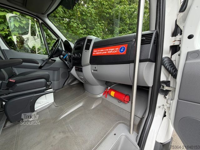 حافلة سياحية VOLKSWAGEN Crafter 50 2.0 Tdi ReiseBus 1+16 Sitze Klima Ahk