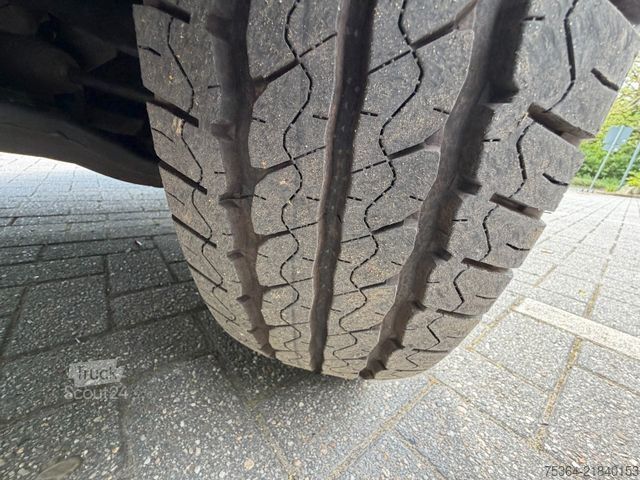 حافلة سياحية VOLKSWAGEN Crafter 50 2.0 Tdi ReiseBus 1+16 Sitze Klima Ahk