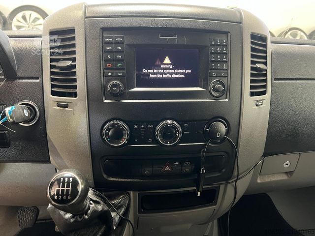 Furgoneta de caja alta VOLKSWAGEN Crafter TDI Maxi Hoch+Lang*AHK=3.500Kg*Garantie