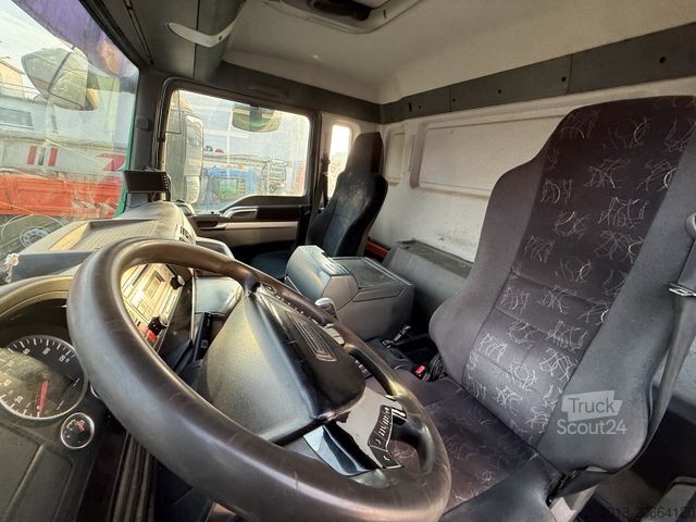 Camion ribaltabile trilaterale MAN TGS 26.400 6x6 MEILLER Kipper Schmitz EURO 5