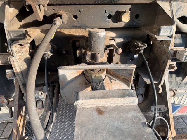 Camion ribaltabile trilaterale MAN TGS 26.400 6x6 MEILLER Kipper Schmitz EURO 5