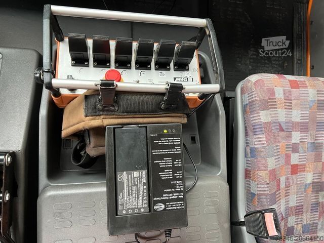 Speciallastbil IVECO ML 120E18 Abrollkipper/Kran-Mulde/Funk/Seilwinde